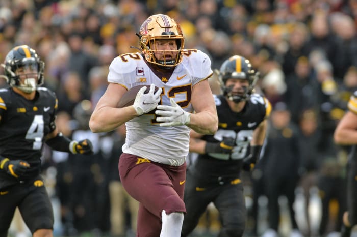 106F7EB0-4CE9-4D00-8961-1F1330FF9CFC